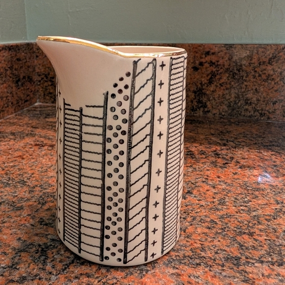 Patterned Creamer - Picture 2 of 5